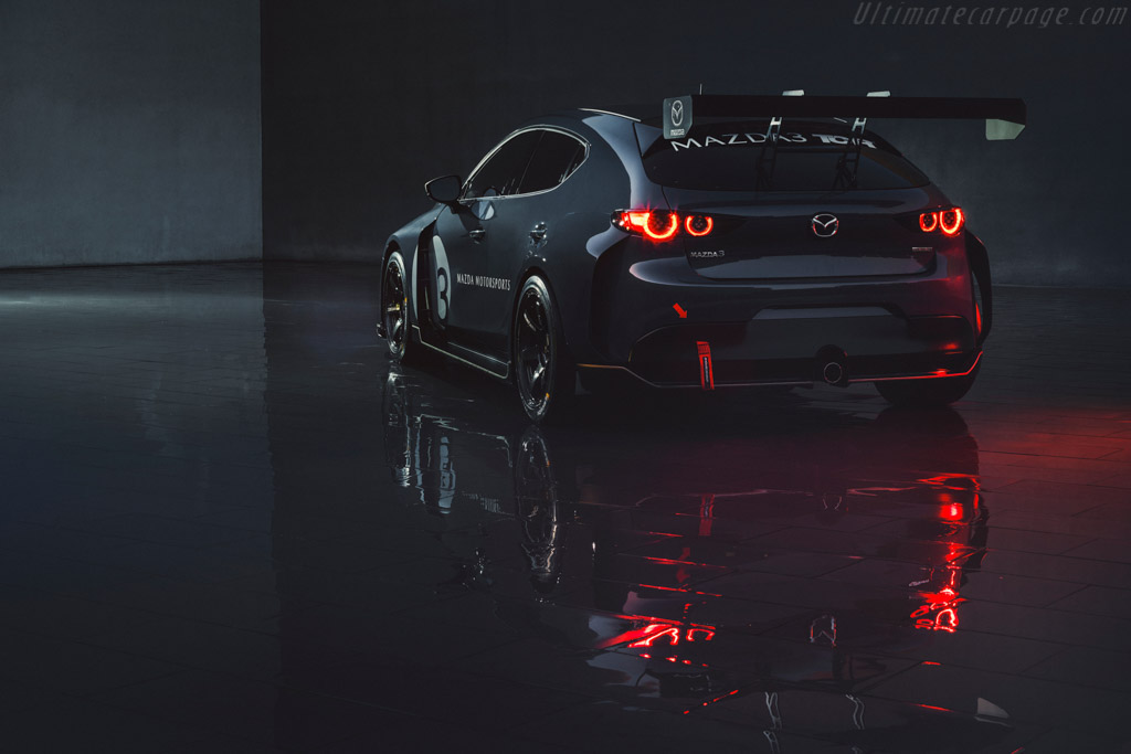 Mazda 3 TCR