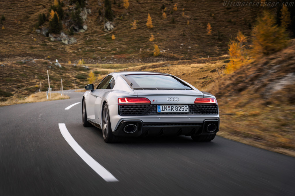 Audi R8 V10 RWD