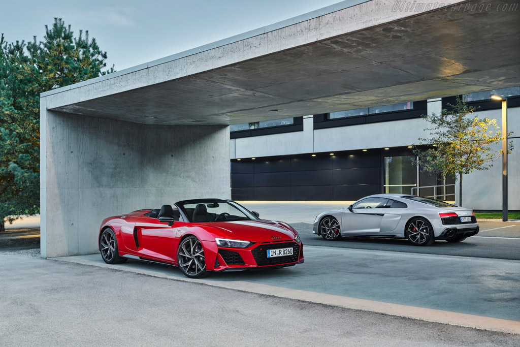 Audi R8 V10 RWD Spyder