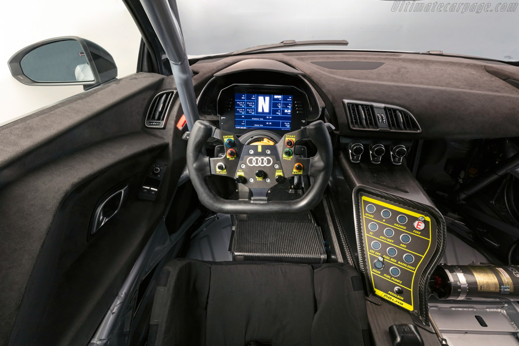 Audi R8 LMS GT4