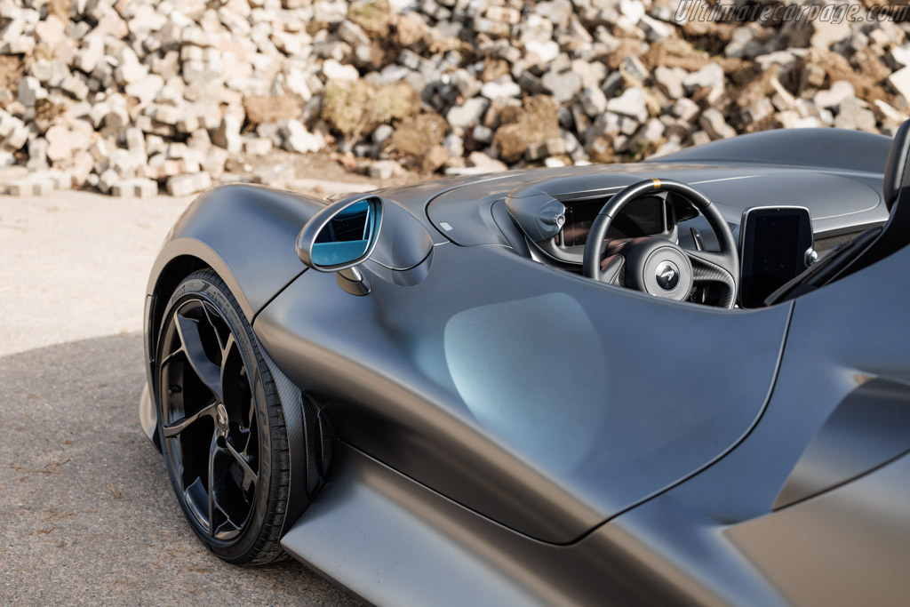 McLaren Elva