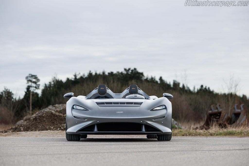 McLaren Elva
