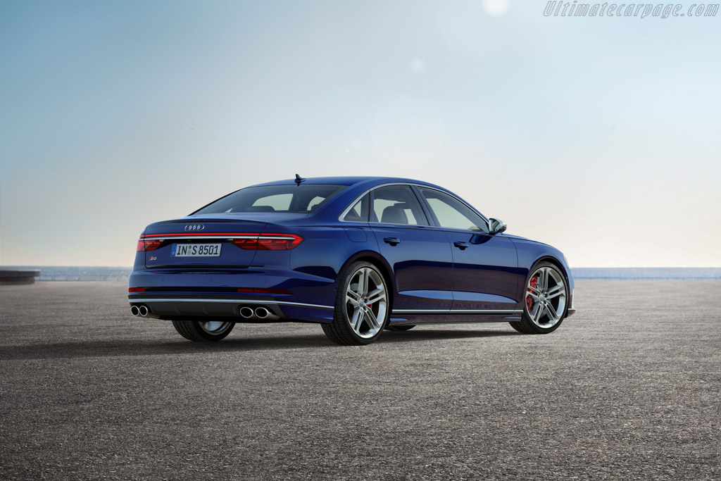 Audi S8