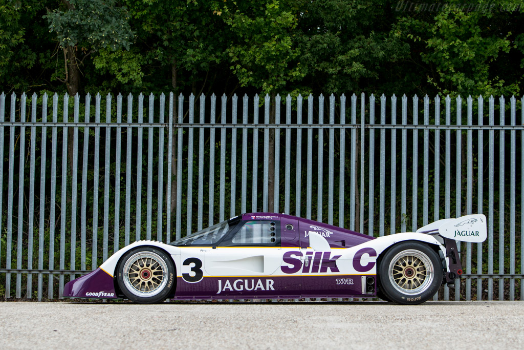 Jaguar XJR-11
