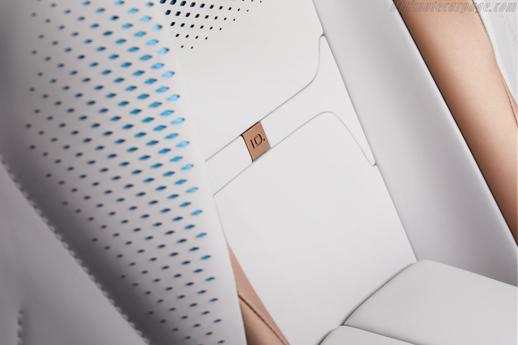 Volkswagen ID Space Vizzion Concept