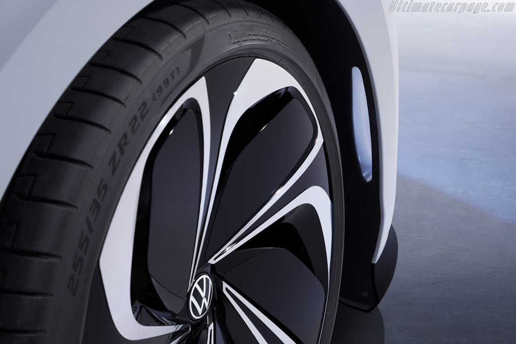 Volkswagen ID Space Vizzion Concept