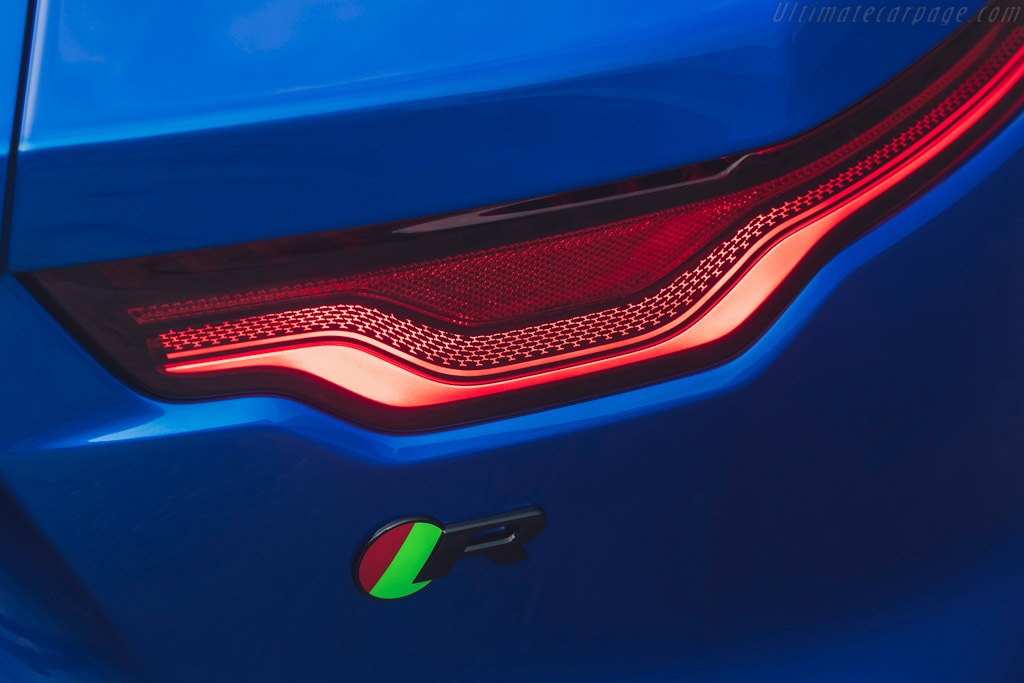 Jaguar F-Type R