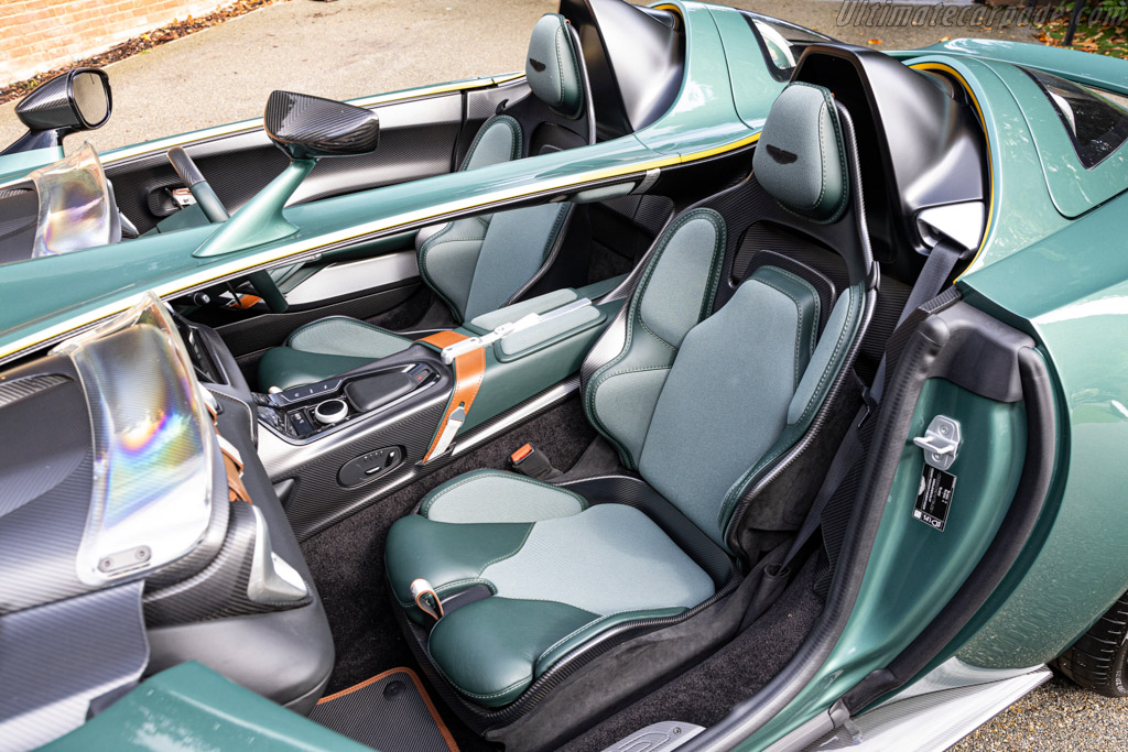 Aston Martin V12 Speedster