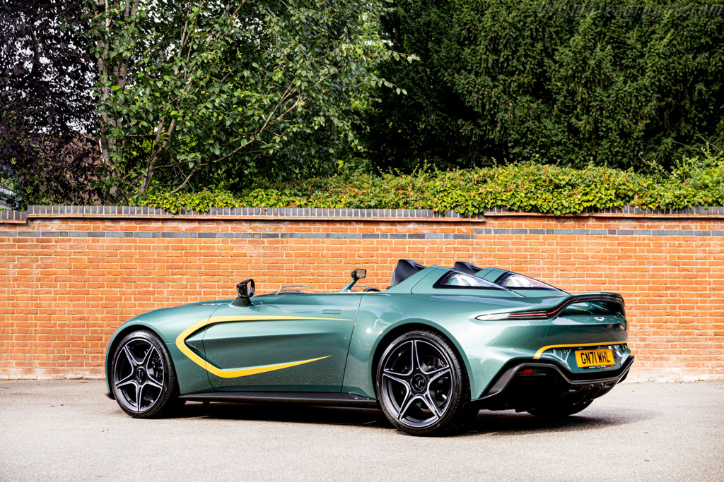 Aston Martin V12 Speedster