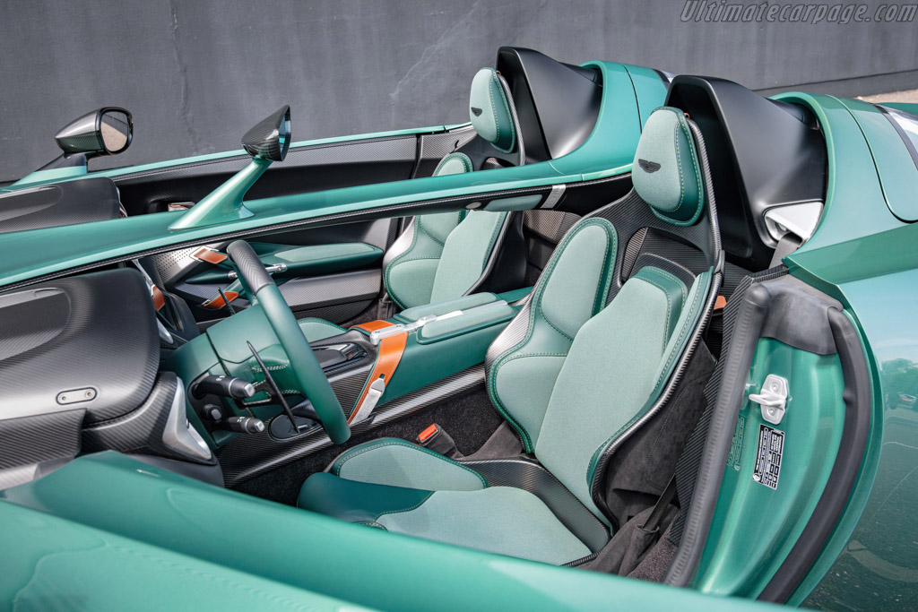Aston Martin V12 Speedster