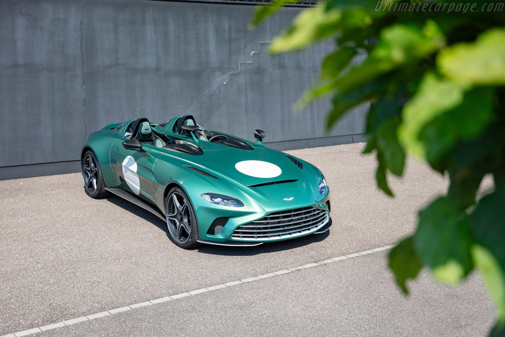 Aston Martin V12 Speedster
