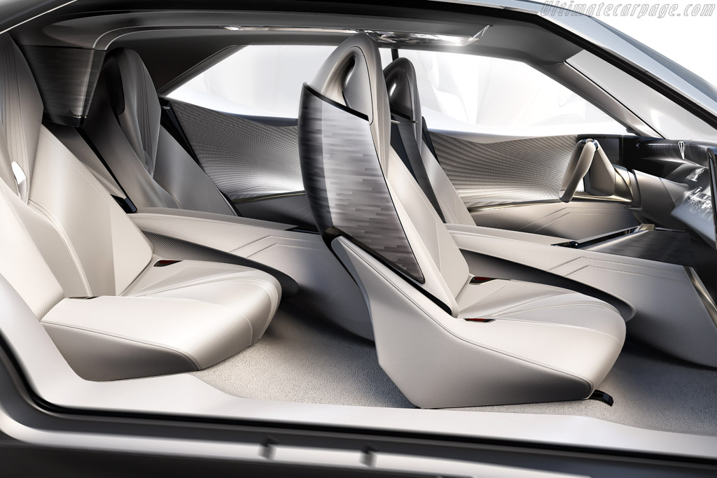 DS Aero Sport Lounge
