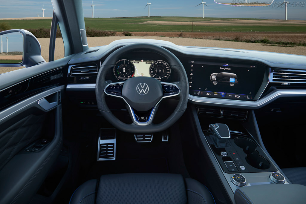 Volkswagen Touareg R