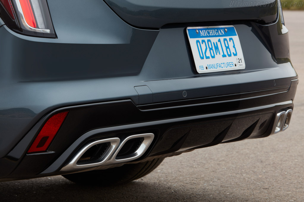 Cadillac CT4-V