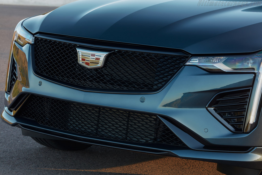 Cadillac CT4-V