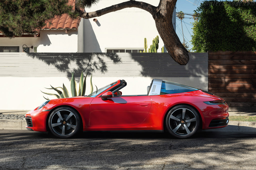 Porsche 911 Targa 4
