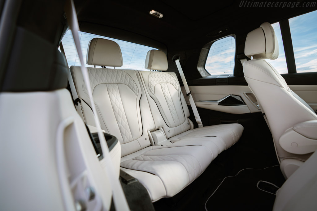 Alpina XB7