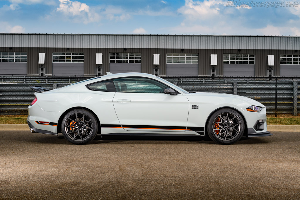 Ford Mustang Mach I