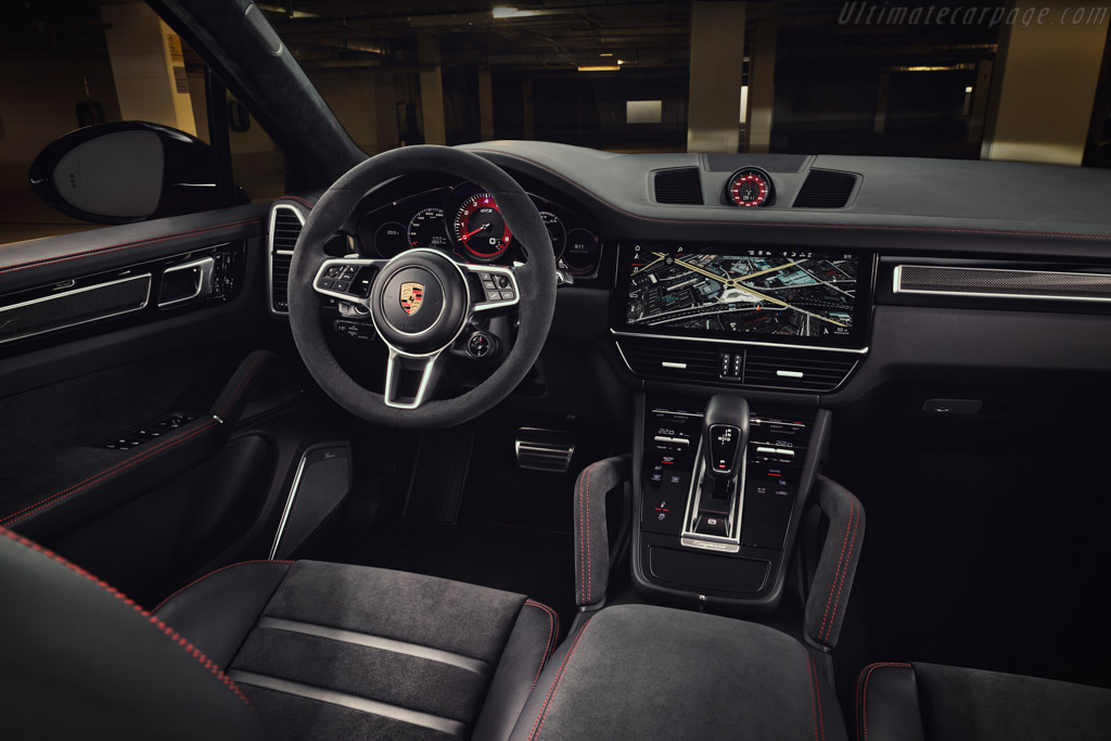 Porsche Cayenne GTS