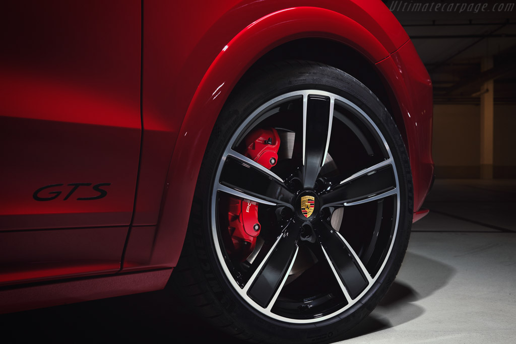 Porsche Cayenne GTS