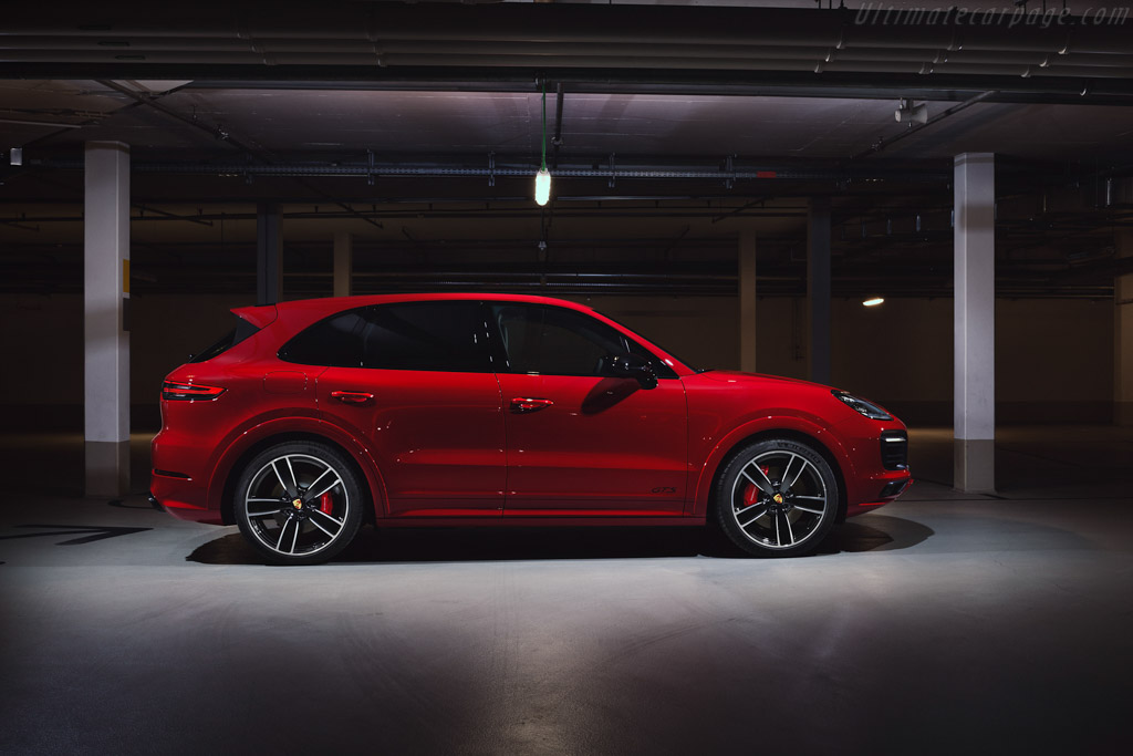 Porsche Cayenne GTS