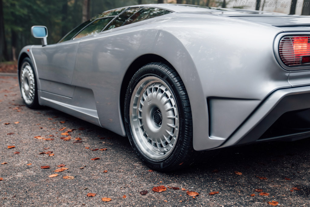 Bugatti EB 110 GT