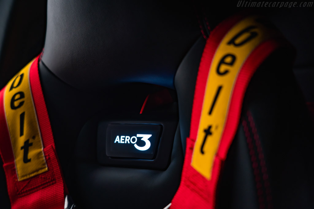 Touring Aero 3