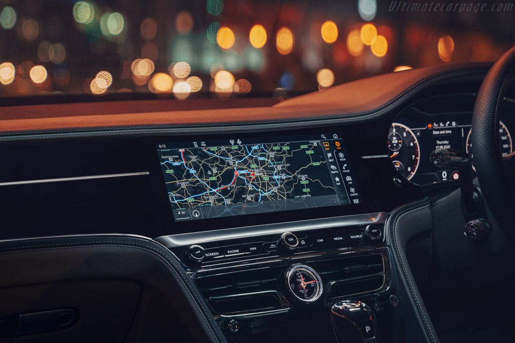 Bentley Flying Spur V8