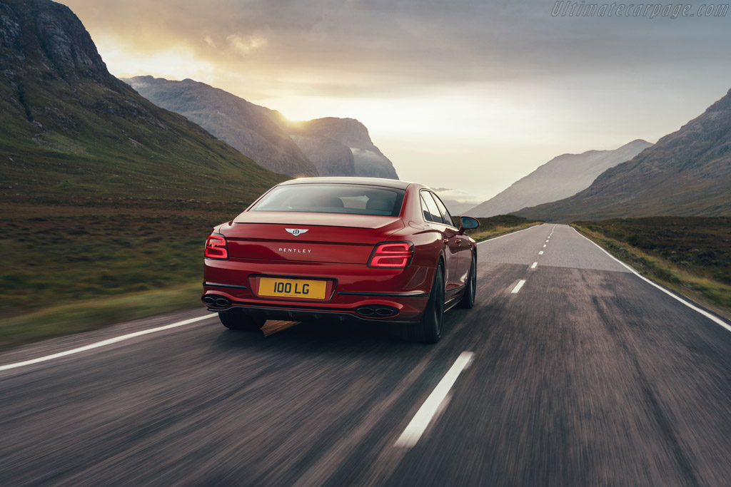 Bentley Flying Spur V8