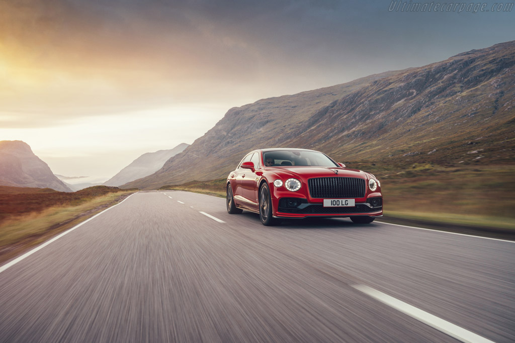 Bentley Flying Spur V8