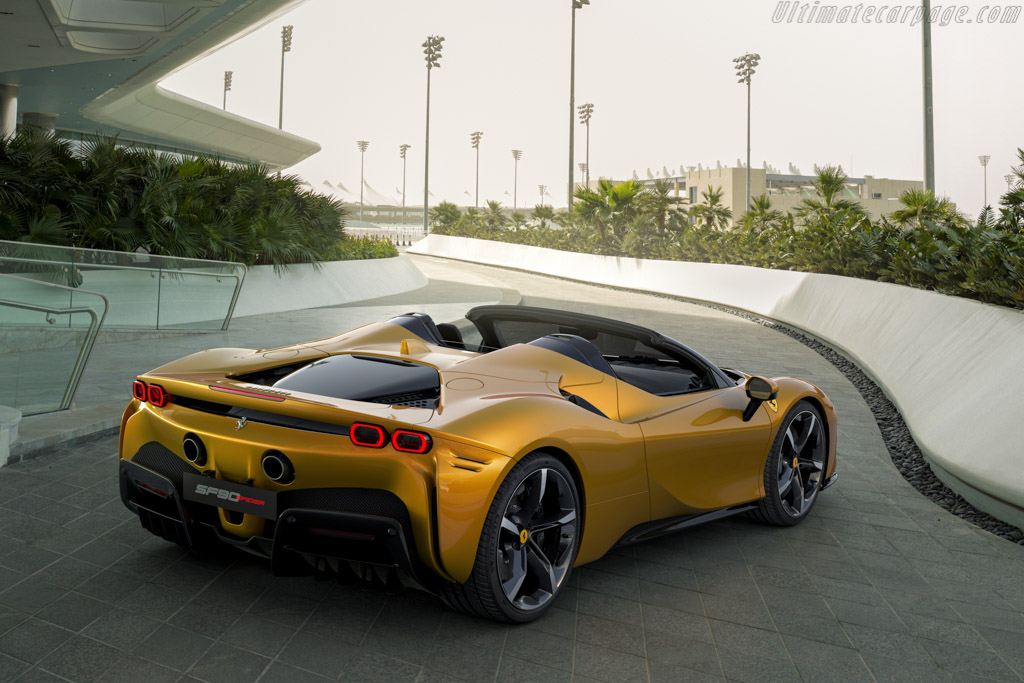 Ferrari SF90 Spider