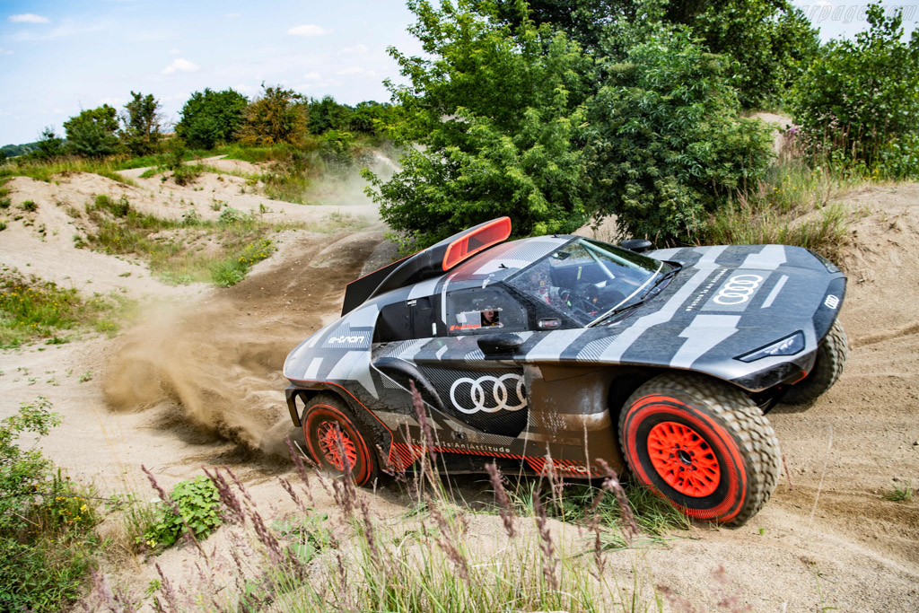 Audi RS Q e-tron