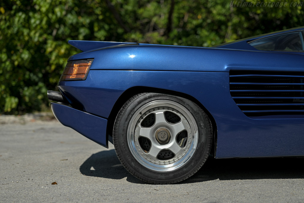 Cizeta V16T