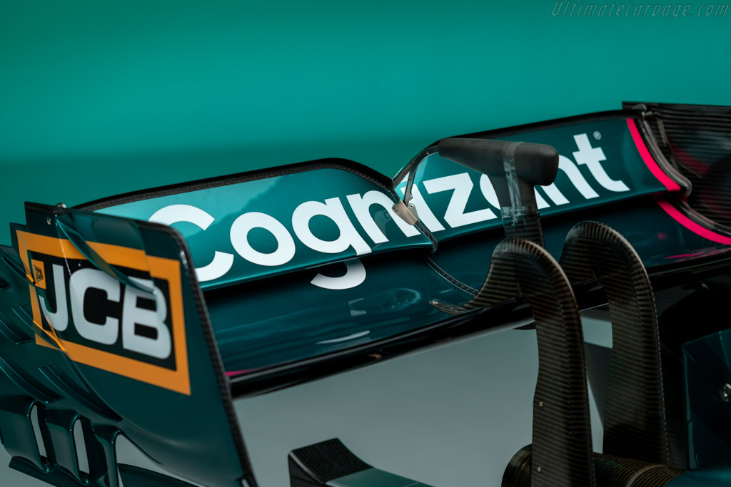 Aston Martin AMR21 Mercedes