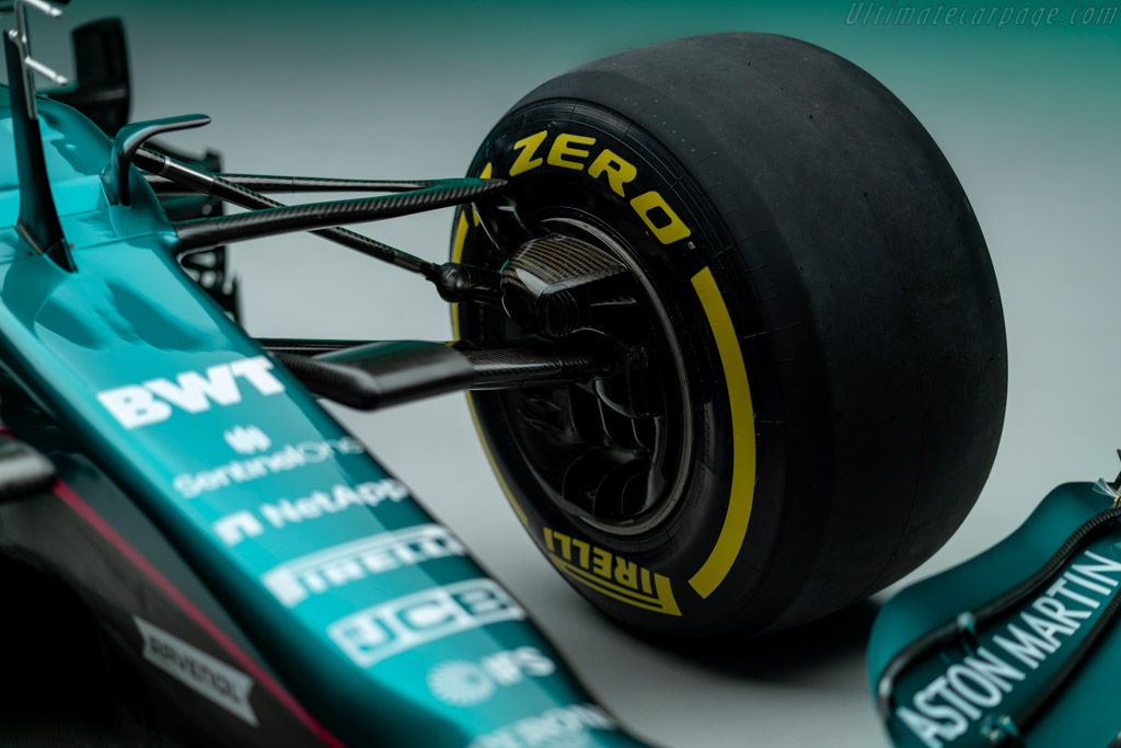 Aston Martin AMR21 Mercedes