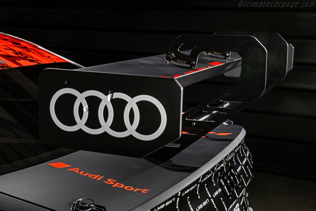 Audi RS 3 LMS