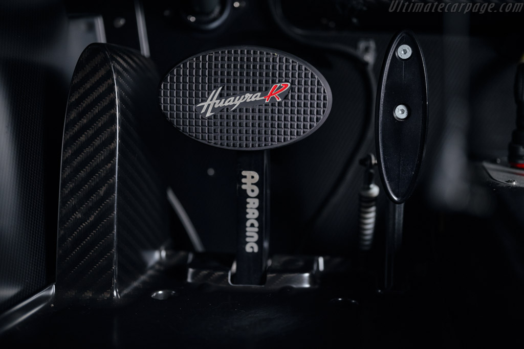 Pagani Huayra R
