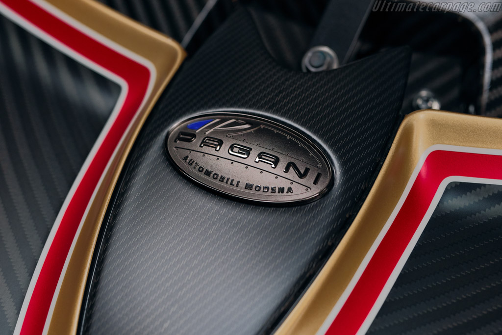 Pagani Huayra R