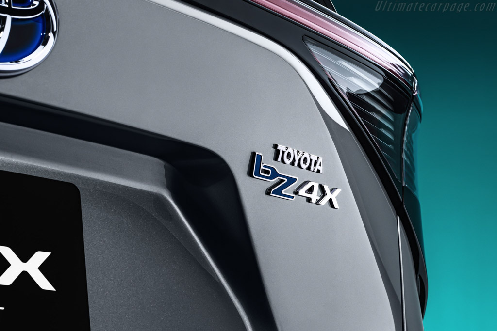 Toyota bZ4X Concept