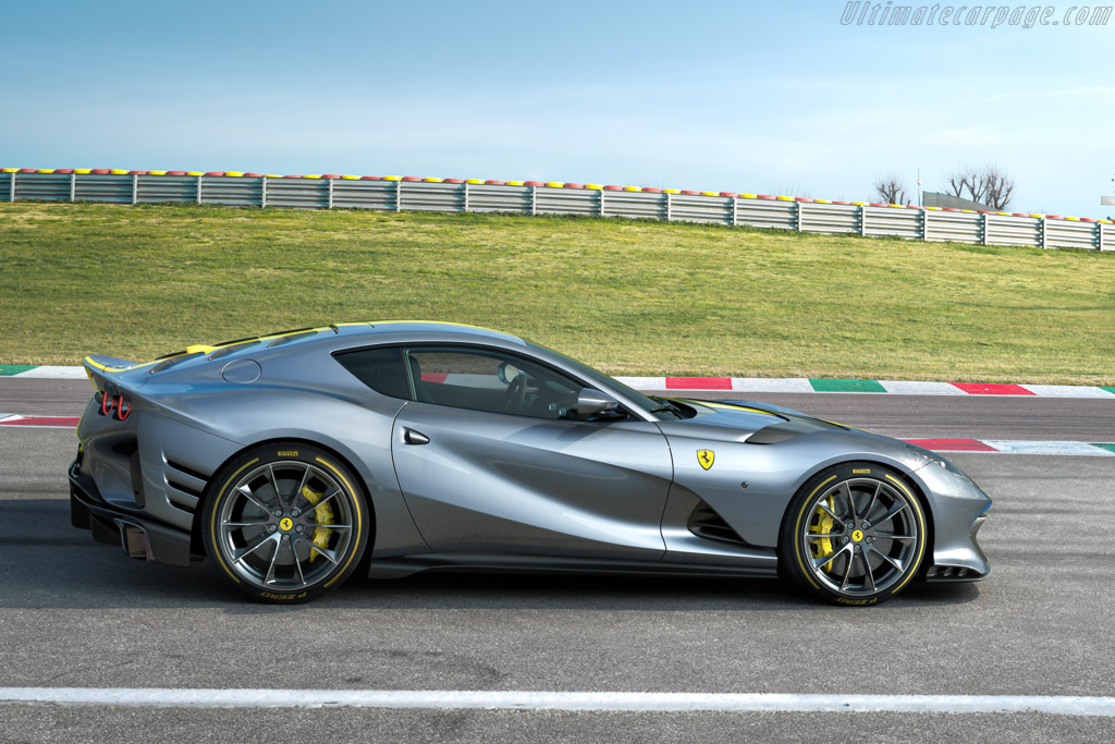 Ferrari 812 Competizione