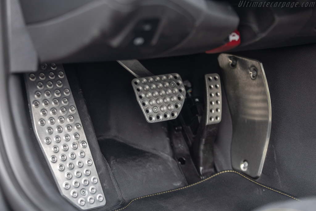 Ferrari 812 Competizione