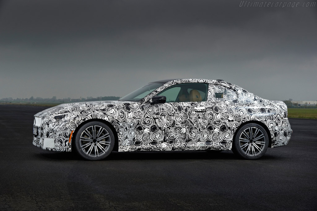 BMW M240i xDrive Coupe