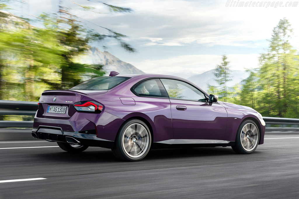 BMW M240i xDrive Coupe