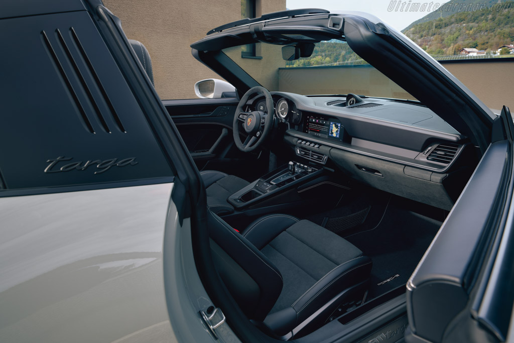 Porsche 911 Targa 4 GTS