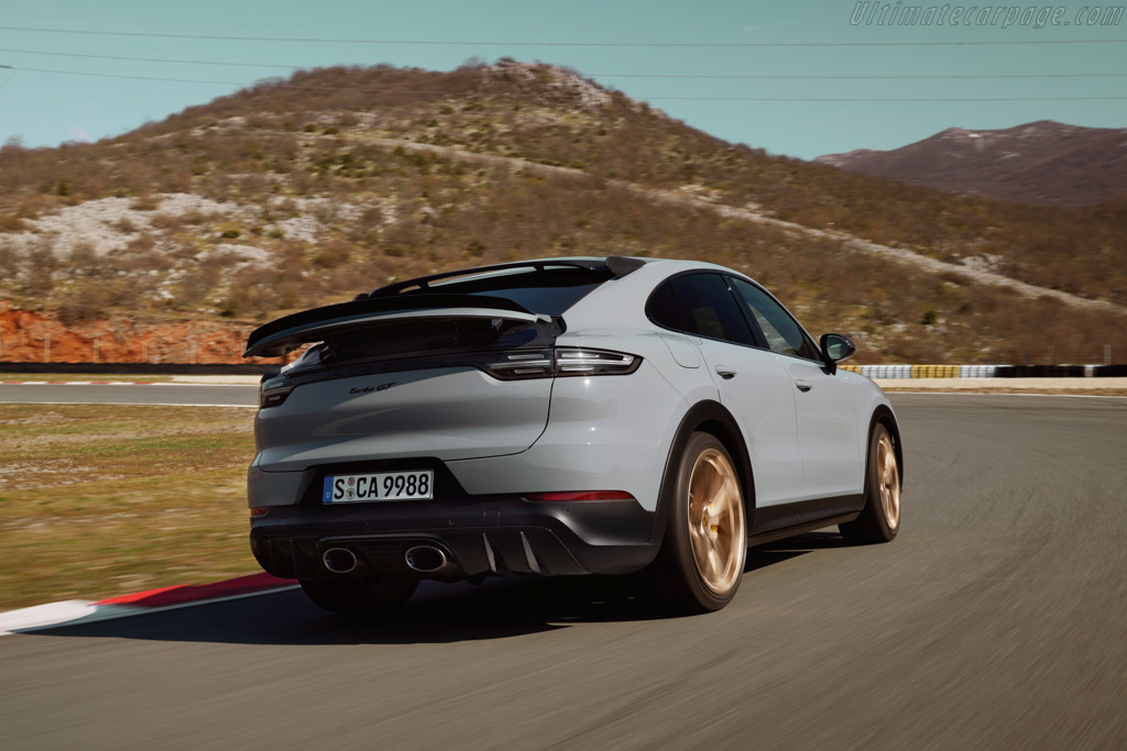 Porsche Cayenne Turbo GT