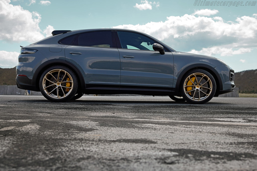 Porsche Cayenne Turbo GT