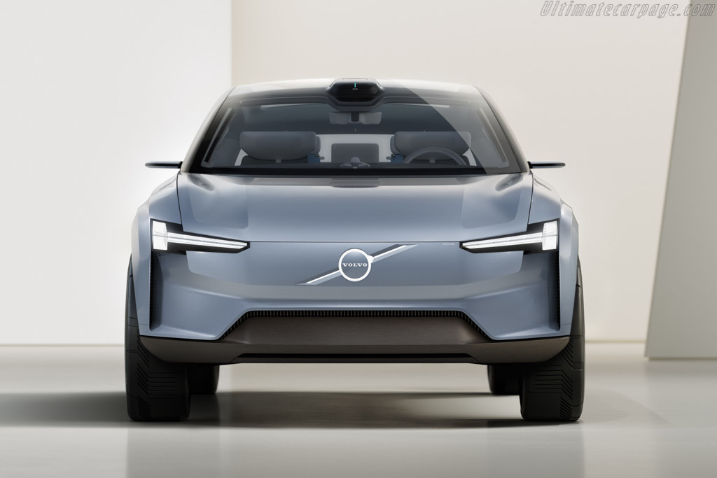 Volvo Concept Recharge