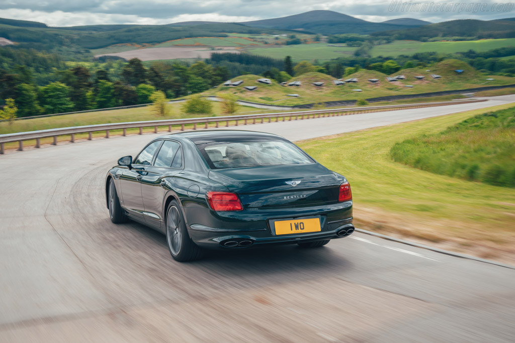 Bentley Flying Spur Hybrid