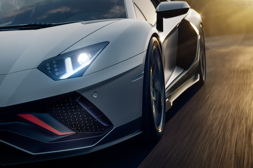 Lamborghini Aventador LP780-4 Ultimae Coupe