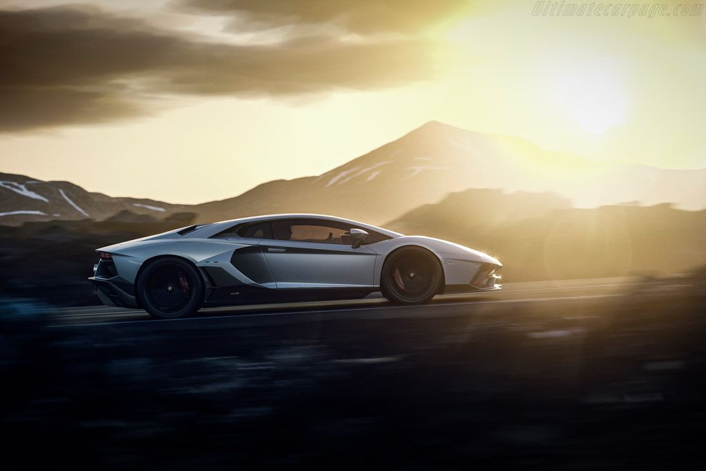 Lamborghini Aventador LP780-4 Ultimae Coupe